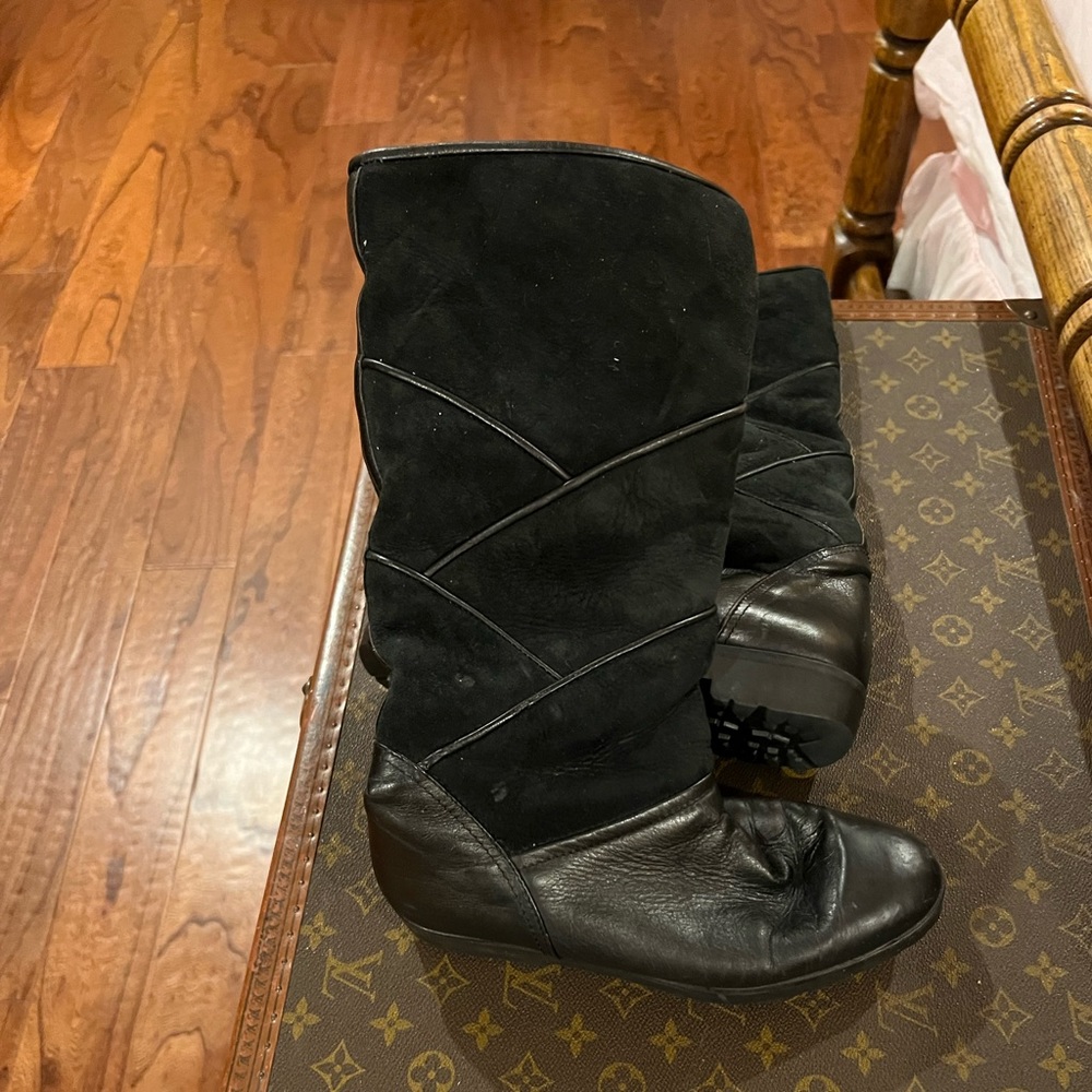 Charles Jourdan black boots.  Gently used. Size 6